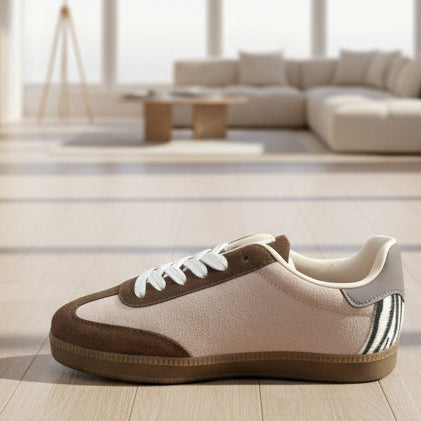 FY1065 Baskets Uniques en Daim Marron et Tissu Beige avec Bandes Pailletées et Talon Zébré pour Confort et Style Quotidien