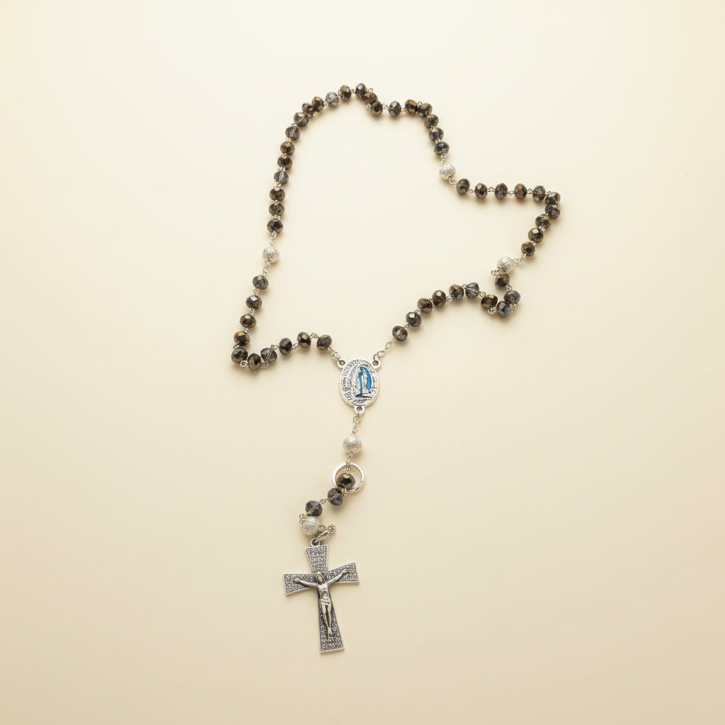 chapelet en acier inoxydable argenté avec magnifiques perles marron cuivre, médaille de la vierge sertie contenant de l&