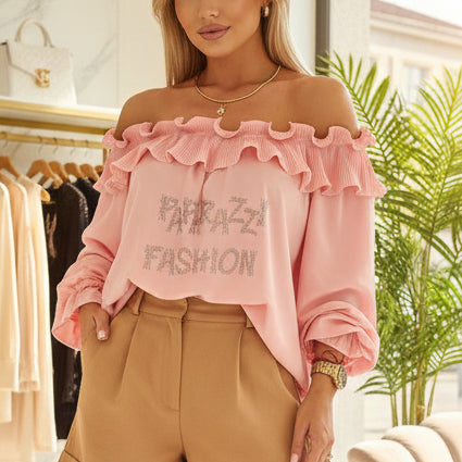 Paparazzi Fashion 1520 Tunique Bardot haut femme rose fuchsia à épaules dénudées, col volanté et plissé, manches longues élastiquées et grand motif texturé scintillant, coupe ample tendance vêtement femme tendance de la collection Papa