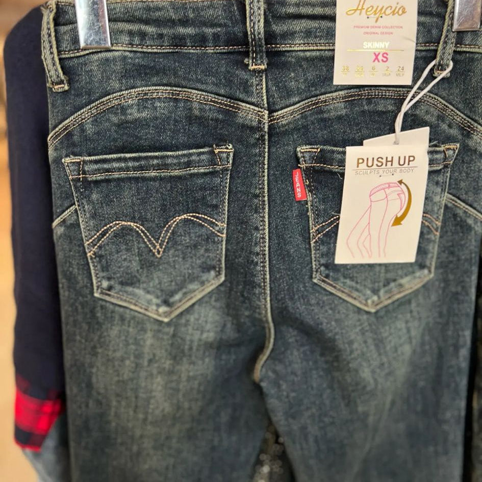 1010 JEANS SLIM taille ajusté push up et slim pour un look chic et élégant