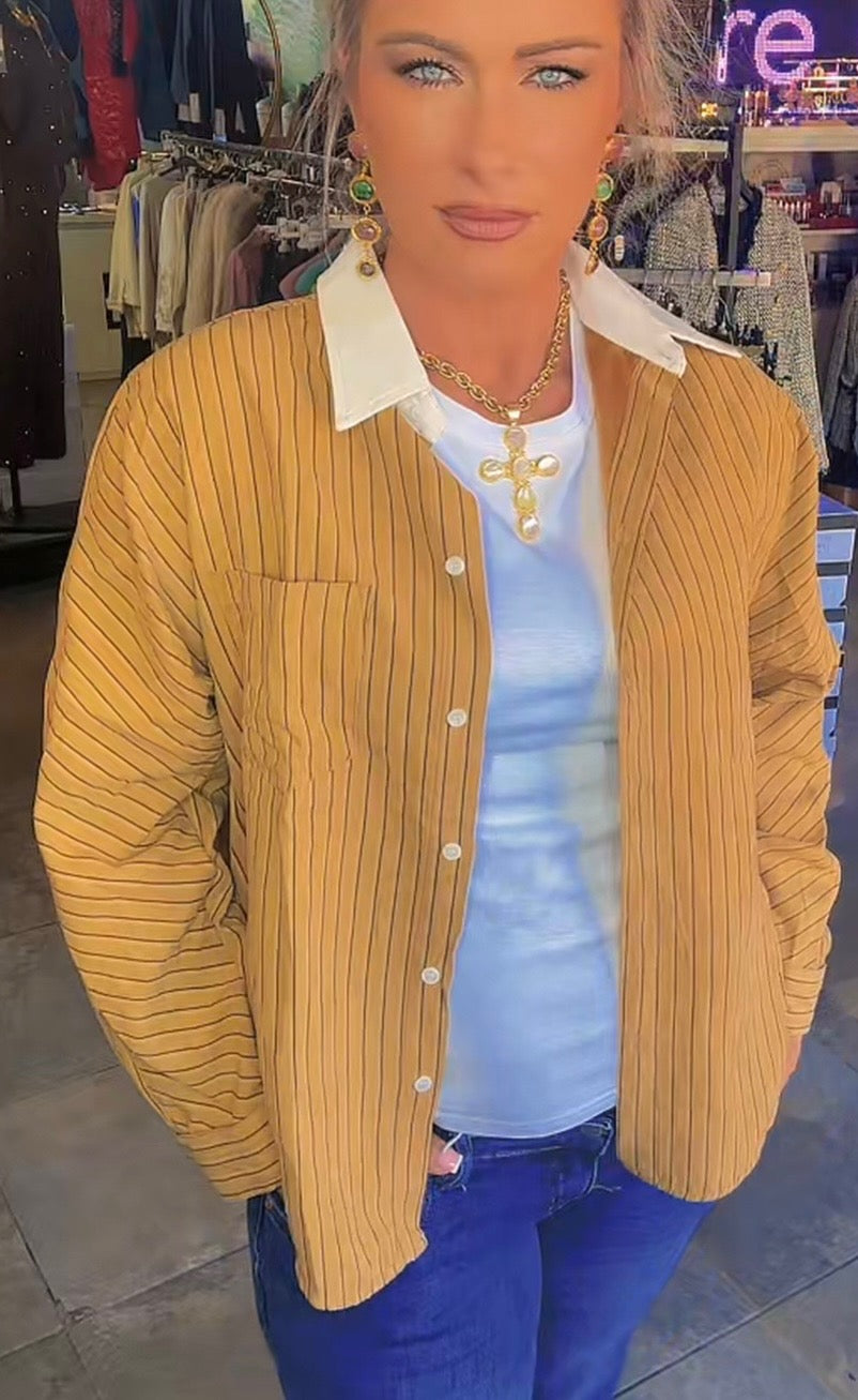 POPUP CHEMISE CAMEL COL BLANC TRÈS CHIC  ˆ