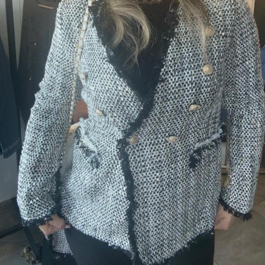 POPUP O29 Veste Blazer Blanche et Noire Demi Saison Double Boutonnage Liseré Noir Poches et Poignées pour Looks Semi-Formels