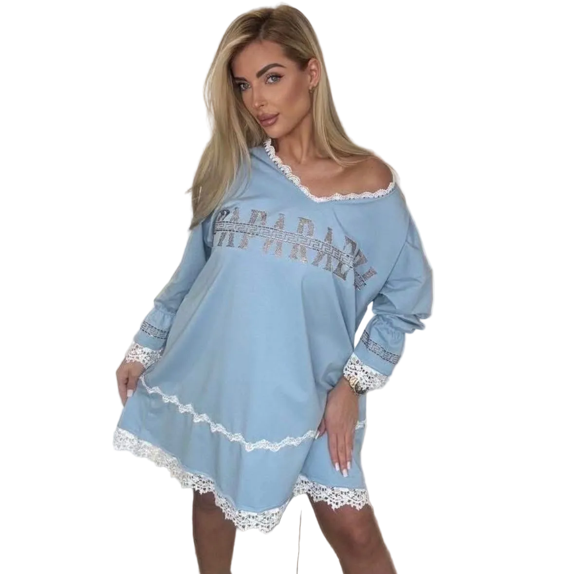 0078 PAPARAZZI robe tunique bleu ciel style bohème avec dentelle blanche et strass étincelants - col en v et finitions romantiques - tenue légère et élégante pour un look urbain chic et féminin