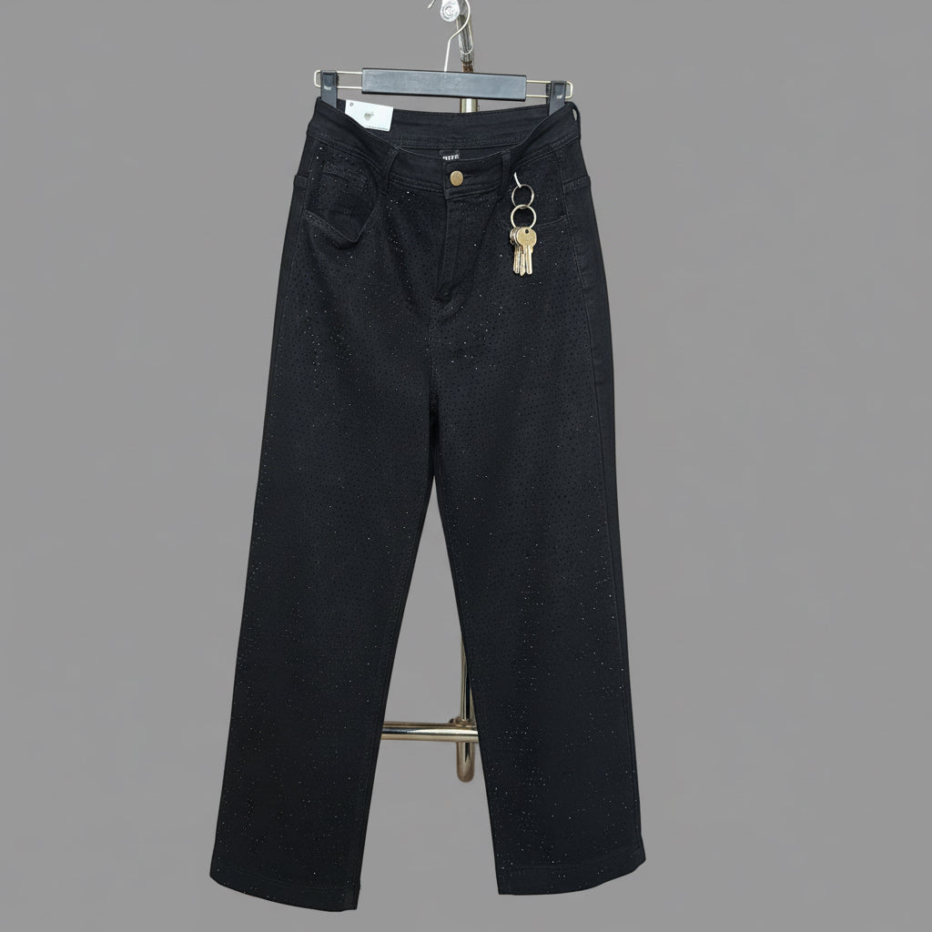 5885 JEANS NOIR TAILLE46 STRASS DEVANT. STRECH TAILLE TRES BIEN TAILLE HAUTE