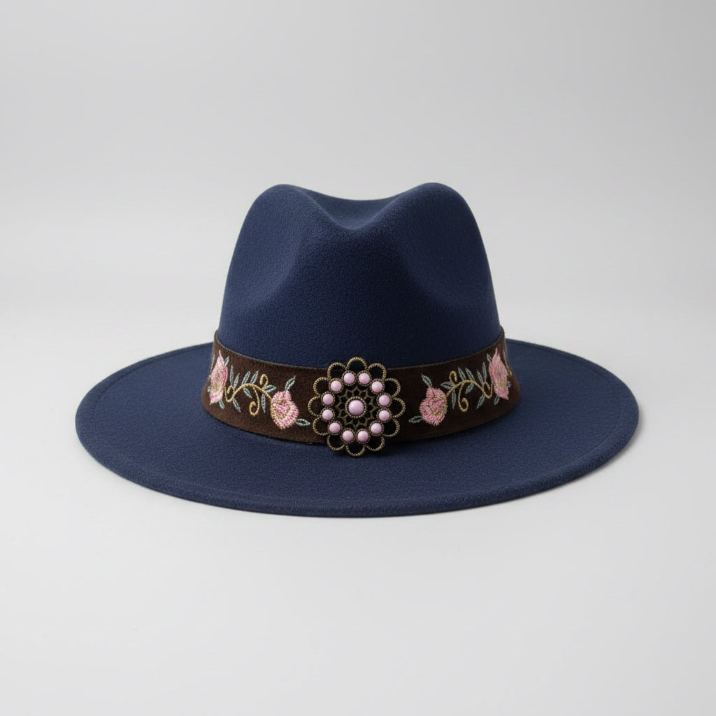 CHAPEAUX de cow-boy style western chic 902 et bohème avec bandeau brodé floral, médaillon central travaillé et finitions premium. l&