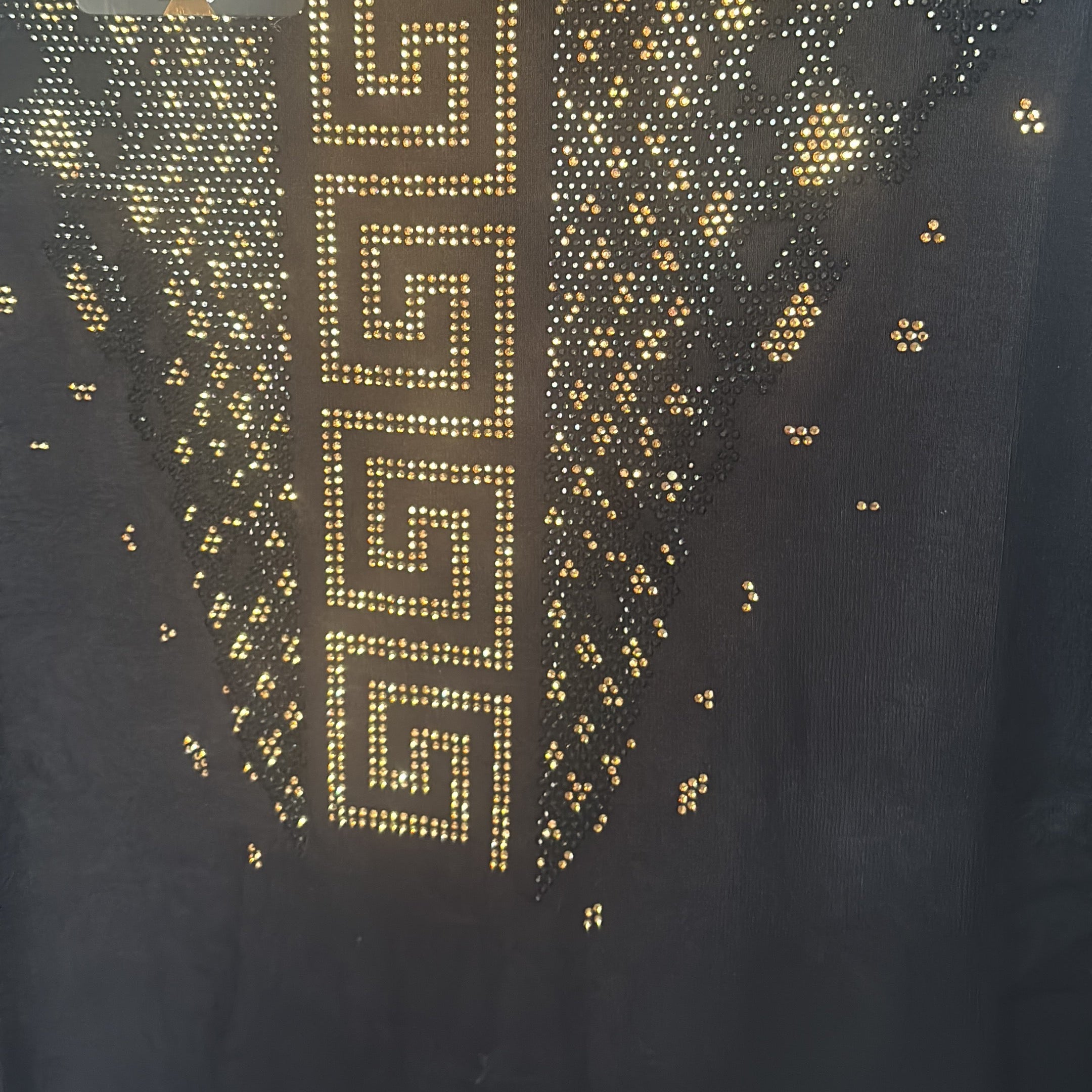 21148 Top luxe et chic stretch strass dorés