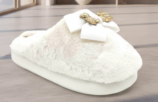 pantoufle BNB13 fourrés élégants pour femmes confort et style avec nœud papillon doré et ours pelucheux idéaux pour l’hiver