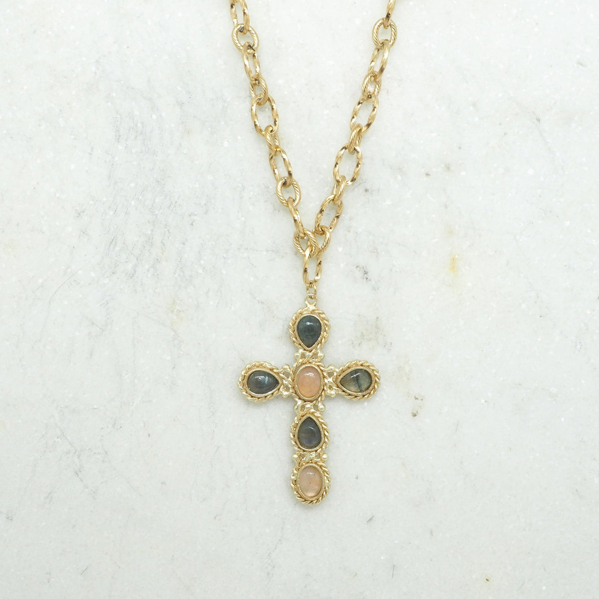 NIIKI PARIS NCR351AR Collier Faith Emotion en laiton doré à l&