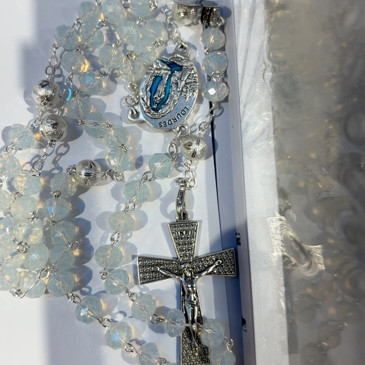 Chapelet de Lourdes 20 cristal nacré transparent, vue 2