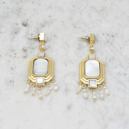NIIKI PARIS ; 12 golden  collection golden âge géométrique laiton doré a l or 28 carats Tout les bijoux NIIKI indisponibles sont en précommande dans un délai de 15 jours ouvrables voir en privé avec Laetitia .