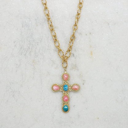 COLLIER NIIKI PARIS AVEC PENDENTIF CROIX rhodochrosite et apatite Tout les bijoux NIIKI indisponibles sont en précommande dans un délai de 15 jours ouvrables voir en privé avec Laetitia .