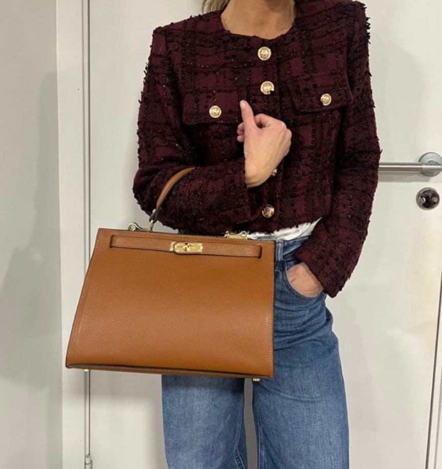 Sac en cuir de haute qualité chic et élégant spacieux cm pour style raffiné avec bandoulière fabrication italienne 32x32x12,5