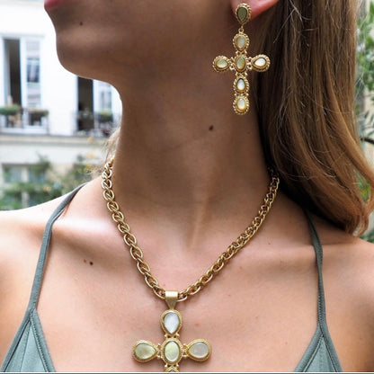 NIIKI PARIS CROIX FAITH COLLECTION NACRE : 12 croix. laiton doré à l&