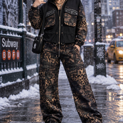 Ensemble cargo 2063 – Tatu Fashion survêtement femme léopard et camouflage avec veste à capuche zippée, cordon de serrage et pantalon cargo assorti, style streetwear tendance