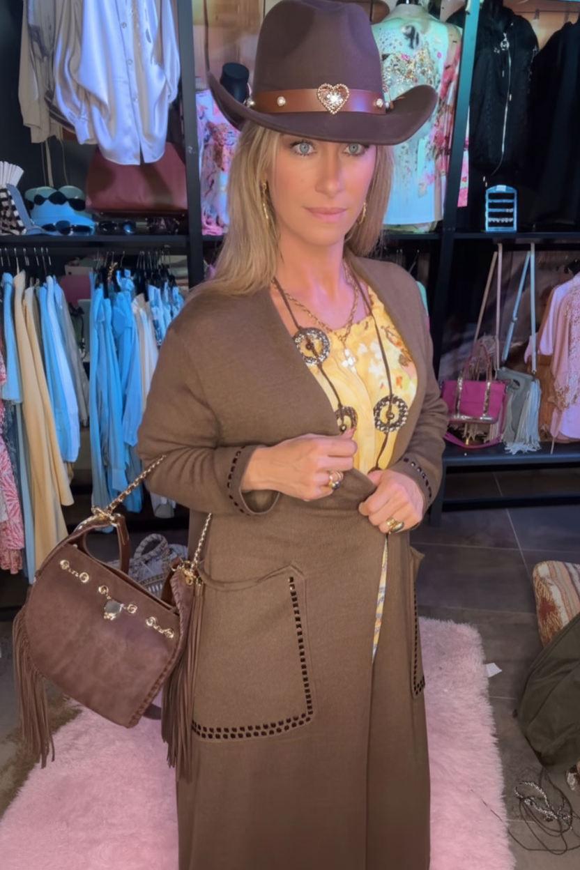 ALEX MAX Sac avec franges latérales chaîne dorée ,sac à main style bohème chaîne dorée chic pour femme – accessoire de mode élégant avec détails tressés artisanaux ,disponible en 3coloris idéal pour sorties et soirées,qualité premium