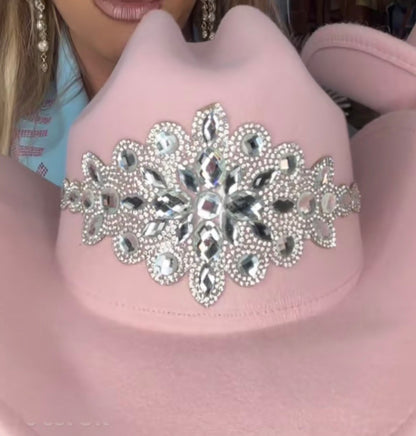 CHAPEAU  strass de cow-boy rose poudré en feutrine douce 908 avec broche luxueuse en strass argentés étincelants style barbiecore et country chic idéal pour soirée à thème anniversaire festival evjf ou look glamour