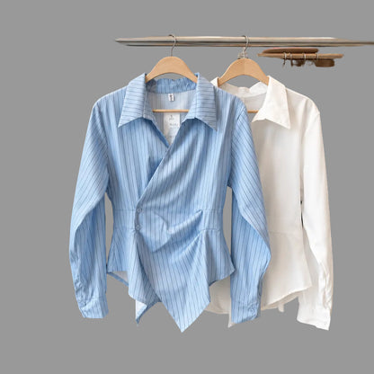 Chemise drapée L5880 – chemisier femme cache-cœur plissé à col classique, manches longues et taille cintrée, style chic pour le bureau et les sorties à associer avec un pantalon droit ou une jupe pour une silhouette habillée et moderne