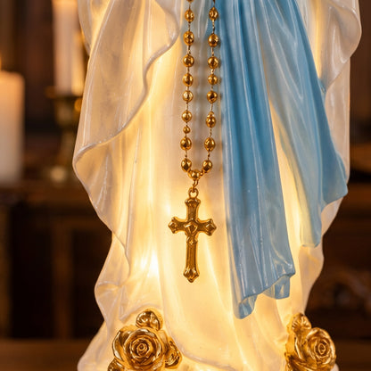 Lumière sacrée – Lampe Vierge Marie Notre-Dame de Lourdes 40 cm, veilleuse de chevet électrique à prise et interrupteur, statue lumineuse blanche et bleu turquoise, fabriquée à Lourdes et bénie