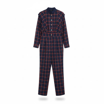 Combinaison tartan B10638 – combinaison pantalon femme bleu marine à carreaux bordeaux et moutarde, col montant boutonné, manches longues, taille ceinturée et poches latérales, style chic