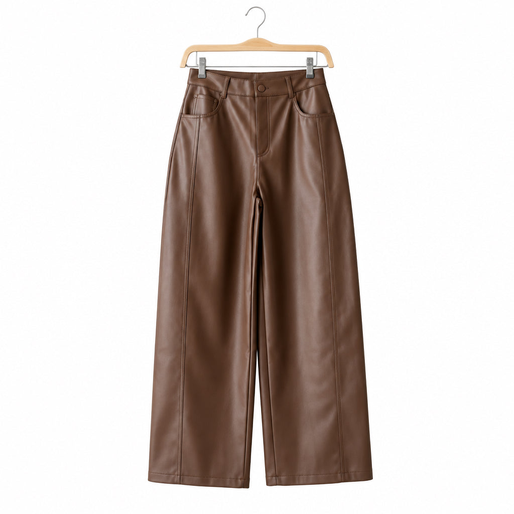 Pantalon chocolat MYX16426 – pantalon large femme en similicuir marron à taille haute, coupe droite ample, passants de ceinture et poches latérales, style chic à porter avec une blouse ou une veste courte pour une tenue de ville élégante