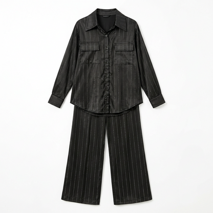 Ensemble noir 9291 seul sur fond blanc