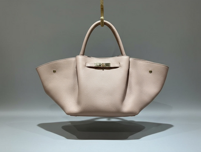 2506 sac en cuir grainé noir et rose poudré l(L46cm et H29cm)