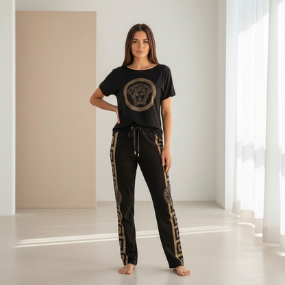 VERSAGE 1127 TATU « Élégantes &amp; Mode » réécrites entièrement en minuscules :• ensemble loungewear chic : l&