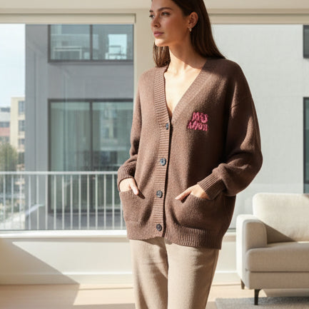 POPUP 1119 GILET COL V MOTIF FUSHIA