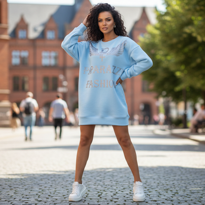 0062 PAPARAZZI Robe tunique en sweat avec des motifs et des inscriptions de la marque en strass  dorés très confortable et agréable à porter ￼