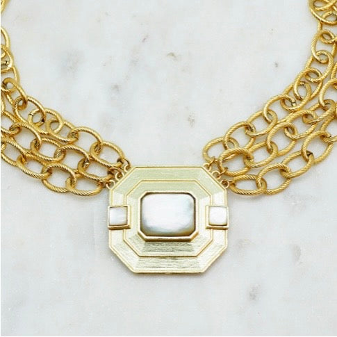 NIIKI PARIS ; 12 golden  collection golden âge géométrique laiton doré a l or 28 carats Tout les bijoux NIIKI indisponibles sont en précommande dans un délai de 15 jours ouvrables voir en privé avec Laetitia .