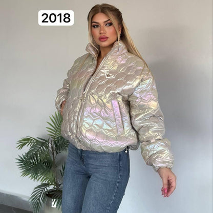 Doudoune irisée 2018 – Tatu Fashion veste courte matelassée femme rose brillant à reflets nacrés, col montant et fermeture zippée, style streetwear chic pour la saison froide