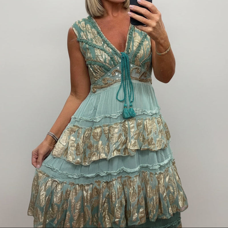 ROBE BOHEME 36/40 PAP22A  la robe de l’été est enfin là ✨ craquez pour notre modèle bohème iconique en 3 coloris : doré solaire, bleu ciel ou vert d’eau. fluide, scintillante et parfaite pour toutes vos soirées ! 👗🔥