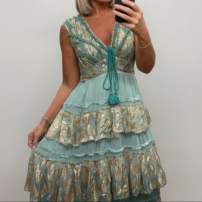 ROBE BOHEME 36/40 PAP22A  la robe de l’été est enfin là ✨ craquez pour notre modèle bohème iconique en 3 coloris : doré solaire, bleu ciel ou vert d’eau. fluide, scintillante et parfaite pour toutes vos soirées ! 👗🔥