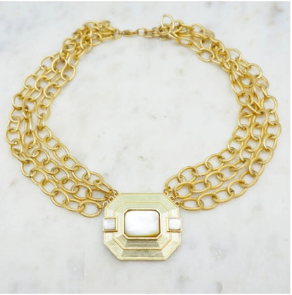 NIIKI PARIS ; 12 golden  collection golden âge géométrique laiton doré a l or 28 carats Tout les bijoux NIIKI indisponibles sont en précommande dans un délai de 15 jours ouvrables voir en privé avec Laetitia .