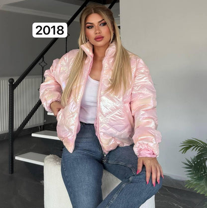 Doudoune irisée 2018 – Tatu Fashion veste courte matelassée femme rose brillant à reflets nacrés, col montant et fermeture zippée, style streetwear chic pour la saison froide