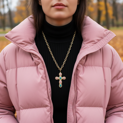 COLLIER NIIKI PARIS AVEC PENDENTIF CROIX rhodochrosite et apatite Tout les bijoux NIIKI indisponibles sont en précommande dans un délai de 15 jours ouvrables voir en privé avec Laetitia .