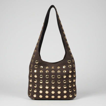 SAC 814 en daim très souple tout clouté sur l avant et sur la anse (40cm de large 20cm de haut)
