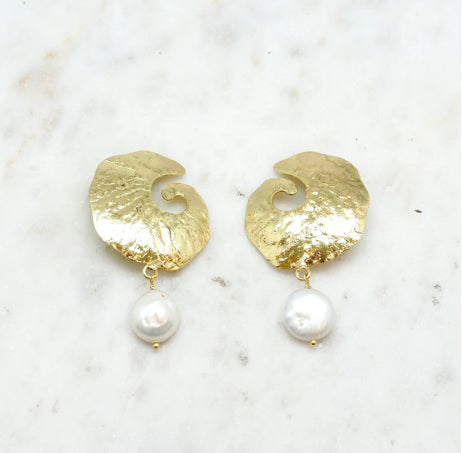 NIIKI 084 MANA BOUCLES D OREILLES PERLE NACRÉE