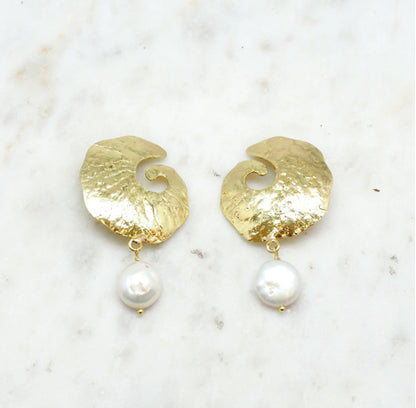 NIIKI 084 MANA BOUCLES D OREILLES PERLE NACRÉE