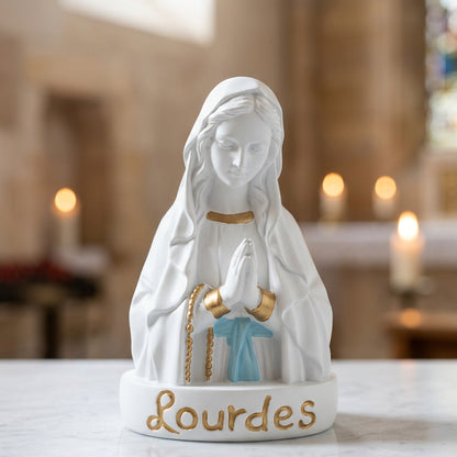 Lourdes Vierge Marie EVNLB 15BB buste religieux de Notre Dame de Lourdes en prière, statues de 13 et 15 cm blanches bleues et dorées, souvenir de pèlerinage et décoration catholique pour maison et recueillement