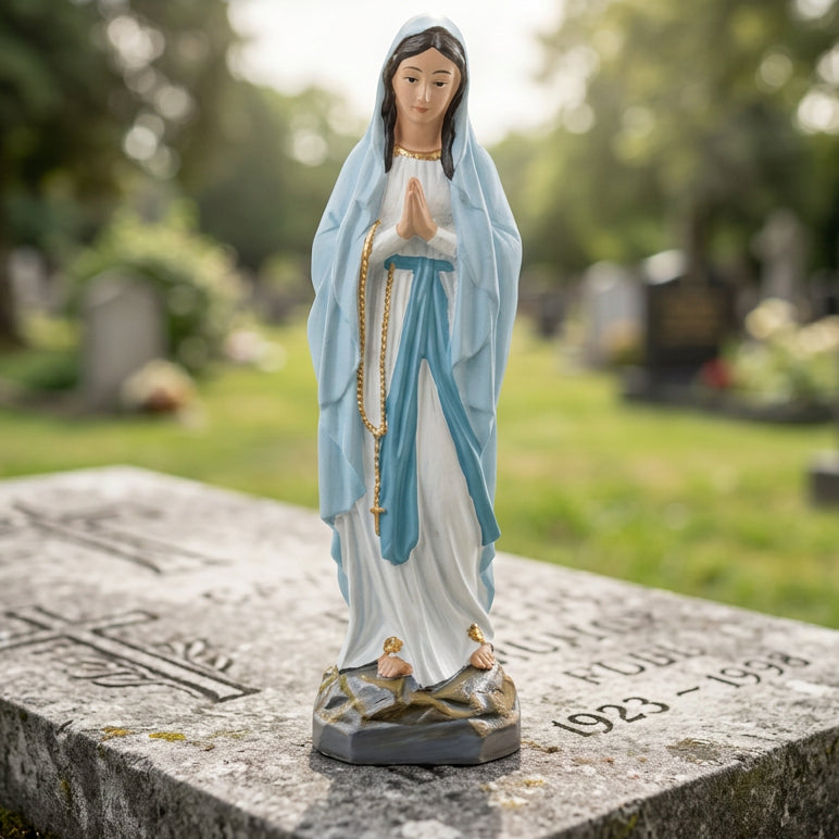 Lourdes Vierge Marie EVTL 30 BL EVTL 20 BL EVTL 15 BL EVTL 15 BC statues religieuses de Notre Dame de Lourdes en résine, manteau bleu marine ou turquoise, chapelet doré, hauteurs 15 20 et 30 cm pour la prière et le recueillement