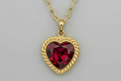 T004 NIIKI PARIS Collier coeur techni transparent couleur disponible Crystal (blanc) vert,bleuet rouge.Boucles d oreilles assorties (  En stock ou sur précommande)