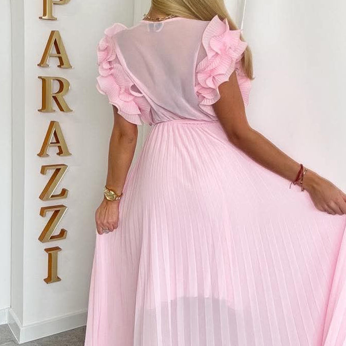 PAPARAZZI robe longue plissée à fleurs 2142  : l’élégance vaporeuse en mousseline pour vos soirées d’été, avec son décolleté en v plongeant et ses manches à volants, une pièce unique pour un look romantique et sophistiqué.