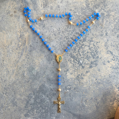 Chapelet Lourdes référence 24 en bleu pervenche, détail 4