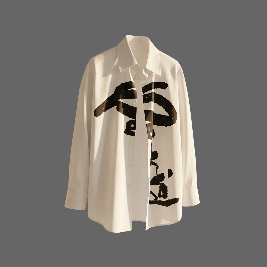 Vue carrée de la chemise blanche 328095, détail réel du motif noir 1