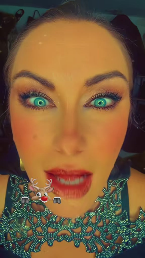 2271 Robe luxe en noir avec détails en dentelle pour une élégance raffinée