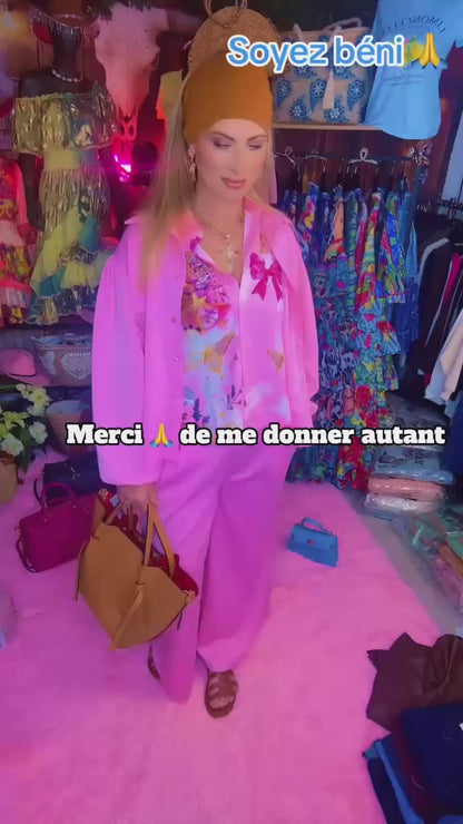 SAC CABAS 57942 confectionné en cuir grainé de haute qualité avec une doublure contrastante, doté de anses élégantes et d&